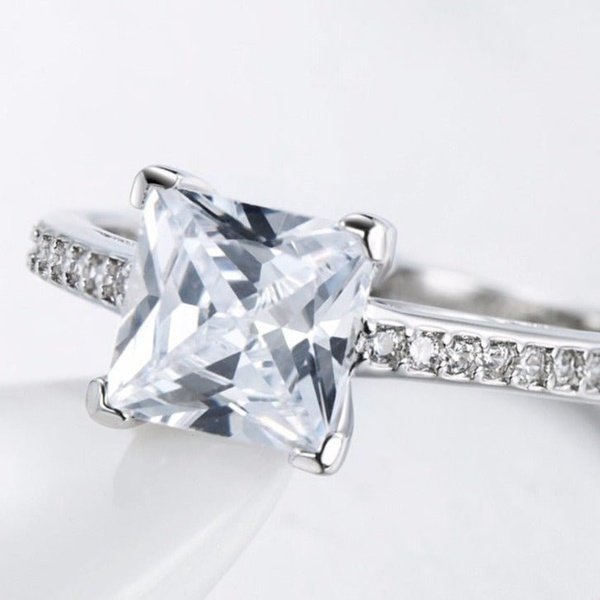 Anel Solitário de Noivado Prata com Diamante de Zircônia - Labela - Loja Online